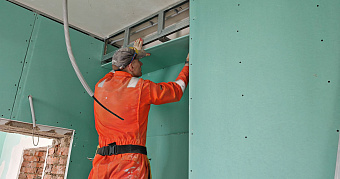 В Мордовии проверили ход капремонта детсада и спортивной школы 