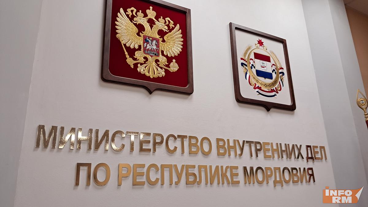 Житель Саранска обокрал торговый автомат