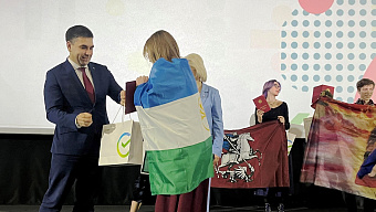 Сбербанк поддержал финал Всероссийской олимпиады школьников по русскому языку 