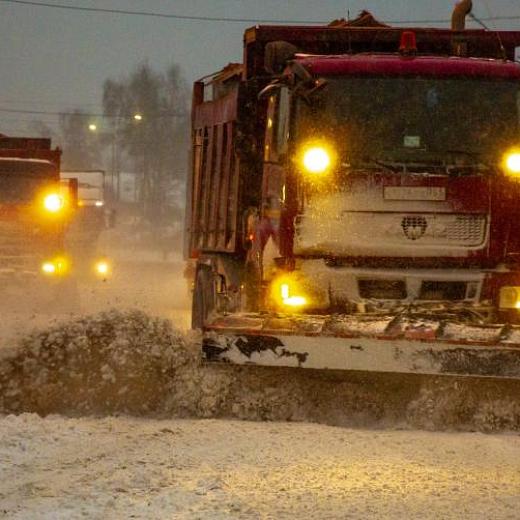 Федеральные трассы в Мордовии продолжают очищать от снега