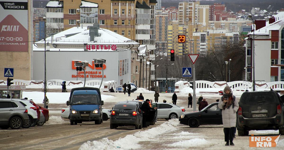 Таксист из Мордовии собрал «коллекцию» из 100 штрафов на 350 тысяч рублей 