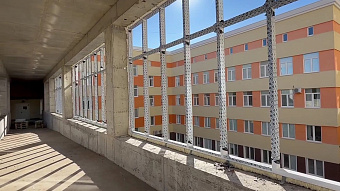 В новом онкодиспансере в Саранске идут фасадные работы
