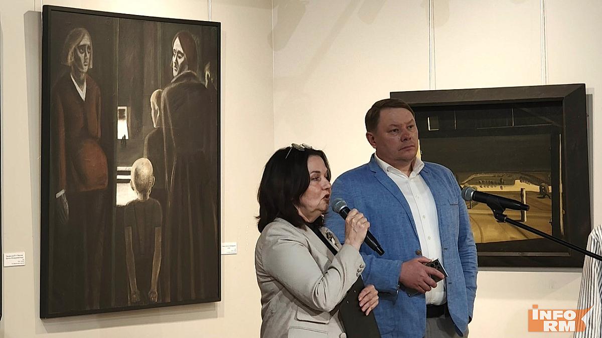 В Саранске открылась выставка Игоря Обросова «Суровый и не только»