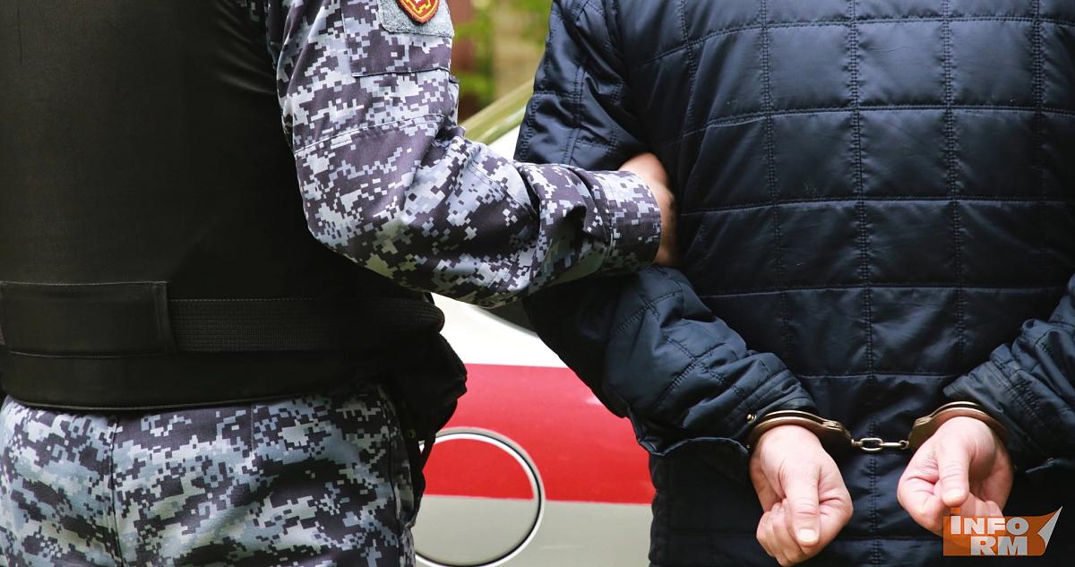 Магазин в Саранске подвергся визитам грабителя и вора 