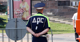 У церкви в Мордовии пассажир «Кадиллака» пытался купить сотрудников ГАИ 