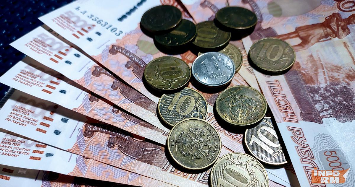 Охранная фирма задолжала своим сотрудникам сотни тысяч рублей 