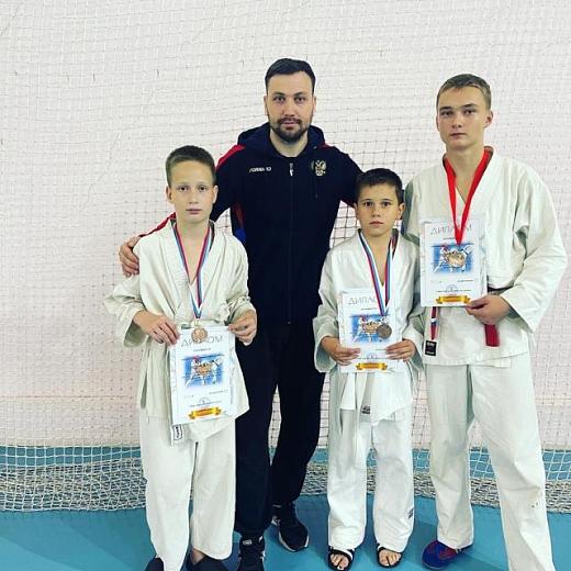 Спортсмены Мордовии завоевали медали межрегионального турнира по рукопашному бою в Нижегородской области