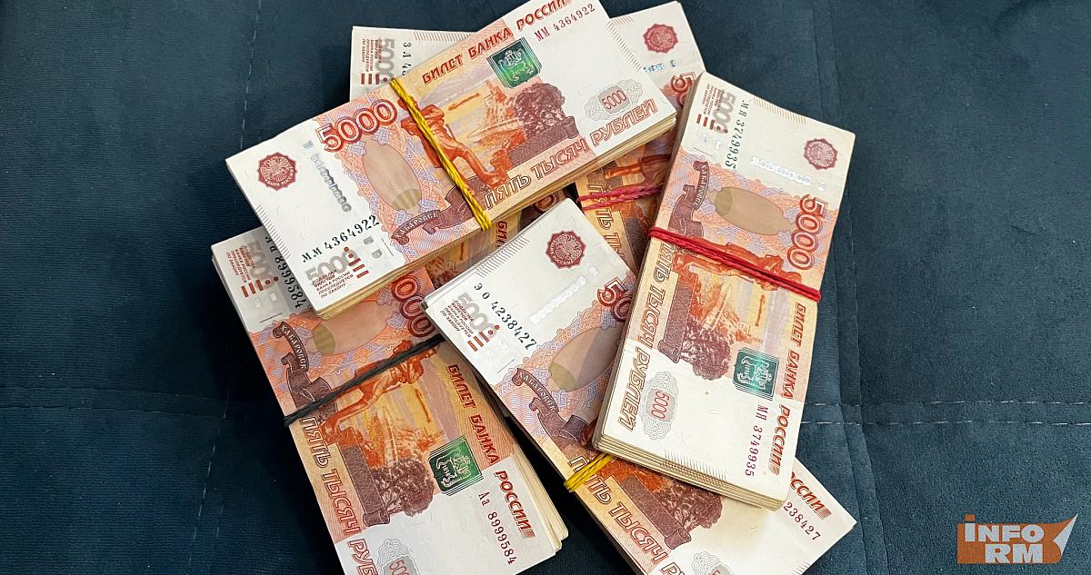 Почему банки блокируют переводы россиян: ответ юриста 