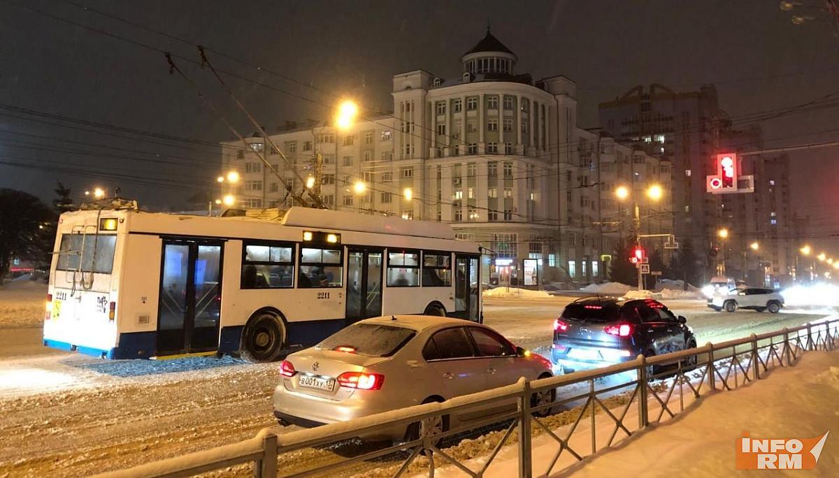 Новогодний маршрут: в Саранске запустили праздничные троллейбусные экскурсии