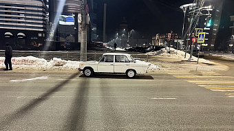 В Саранске пешеход пошёл на красный и попал под машину