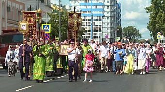 В Саранске День семьи, любви и верности отметили крестным ходом