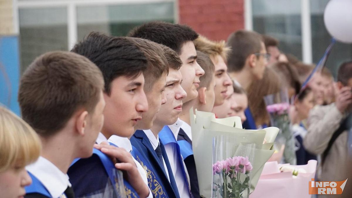 В школах Мордовии будут слушать Дениса Майданова