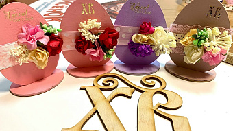 Школьники Саранска украшают храм к Пасхе