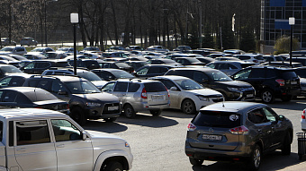 Россияне за октябрь купили больше 650 тысяч машин с пробегом 