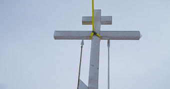 На месте разрушенного женского монастыря в Мордовии установили поклонный крест 