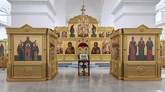 В храме Воскресения Христова установили новый иконостас