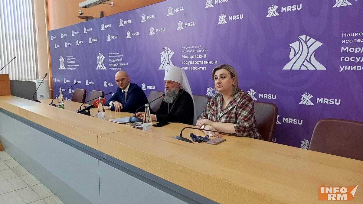 Митрополит Зиновий провел с лицеистами «Диалог о важном»