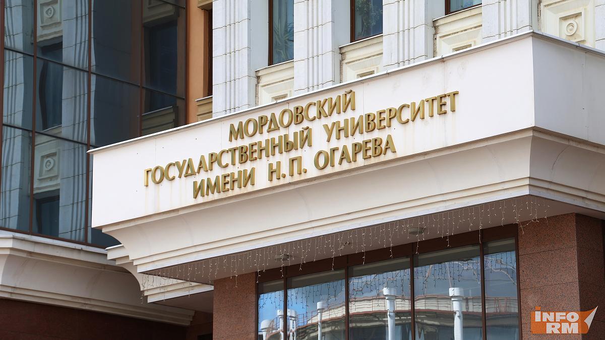 Студентки Мордовии завоевали медали всероссийских соревнований по пауэрлифтингу