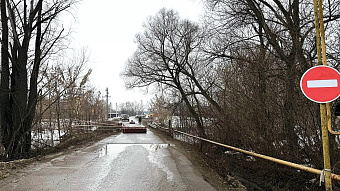 В Татарской Пишле закрыли мост