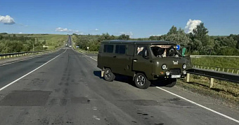 «Буханка» в Мордовии снесла с трассы «КамАЗ» 