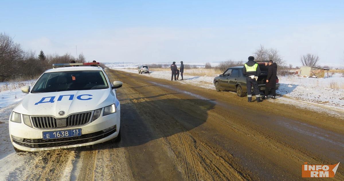 Парень в Мордовии прокатил инспектора ДПС на крыше машины и отправился в колонию 