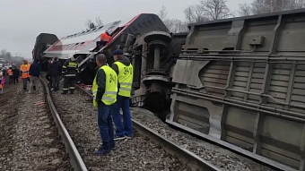В Ульяновской области семь вагонов пассажирского поезда сошли с рельсов