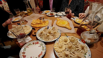 Россияне стали чаще оставлять чаевые в кафе и барах