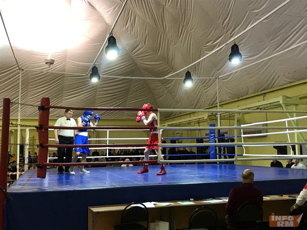 В Саранске проходят чемпионат и первенство Мордовии по боксу 