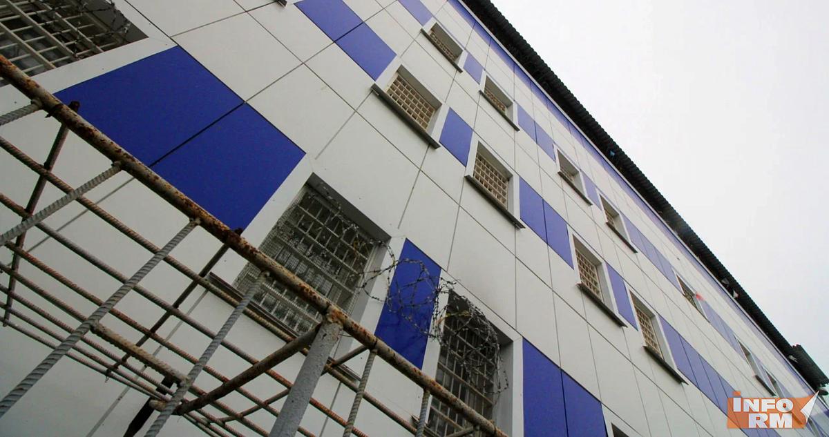 Осуждённый в Мордовии пытался подкупить сотрудника ФСИН 