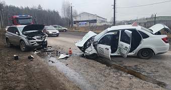 Таксист в Саранске устроил ДТП с двумя пострадавшими 
