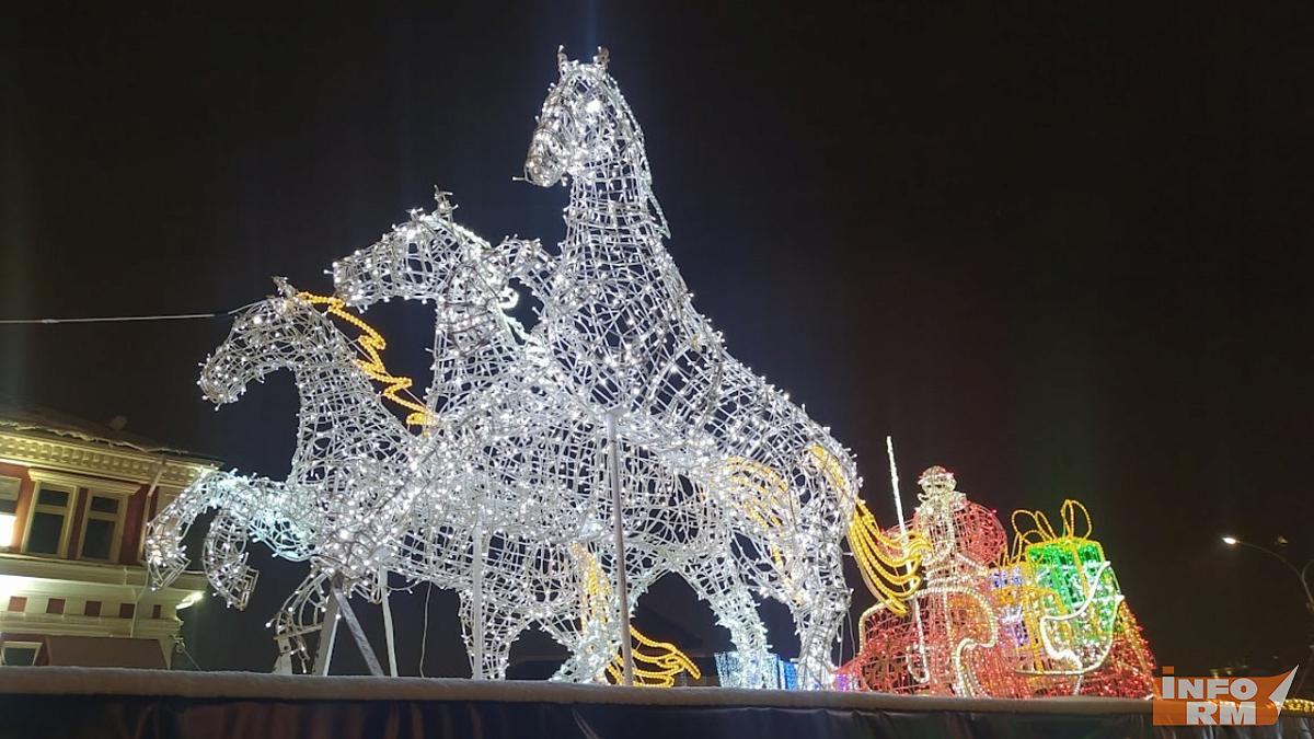 В России подсчитали стоимость ёлки и новогодних украшений 