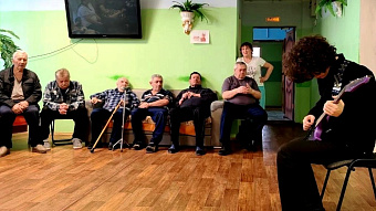 Волонтеры Сбербанка побывали в пансионате ветеранов войны и труда в поселке Комсомольский