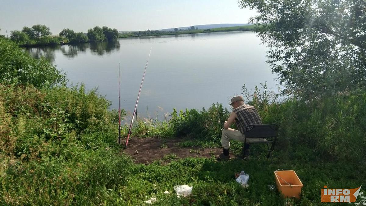 Чемпионат по ловле поплавочной удочкой пройдет в Мордовии Чемпионат по ловле поплавочной удочкой пройдет в Мордовии