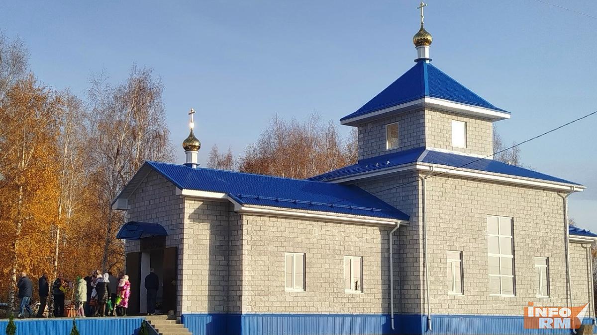 В Лемдяе освятили храм в честь Покрова Пресвятой Богородицы