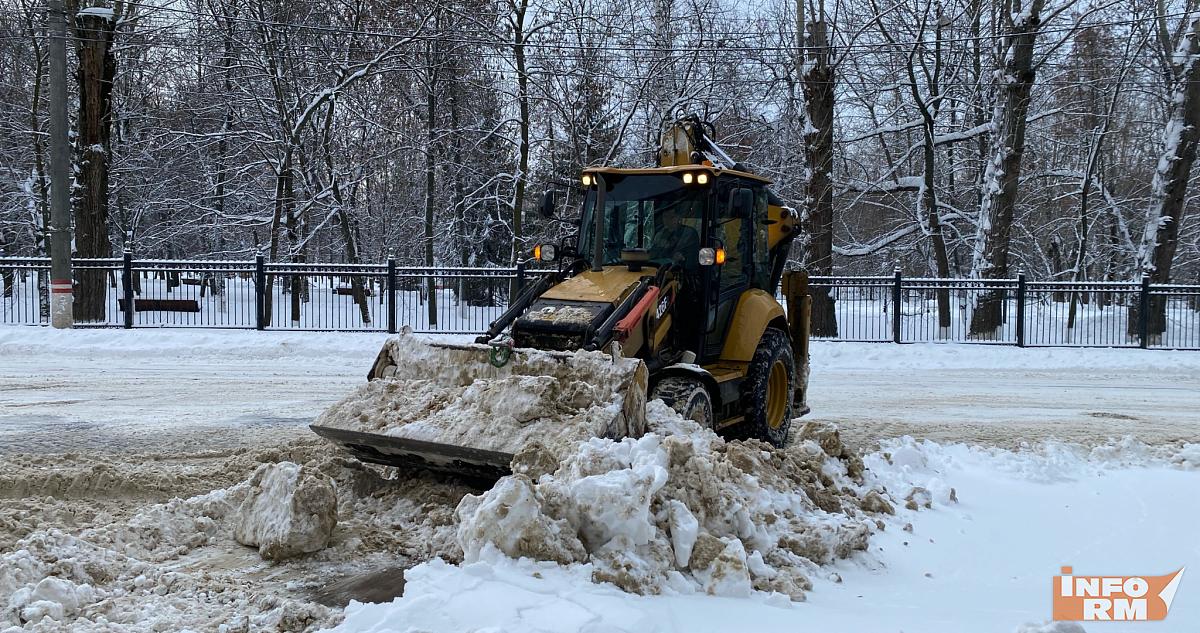 Автовладельцев в Саранске попросили убрать машины с двух улиц 