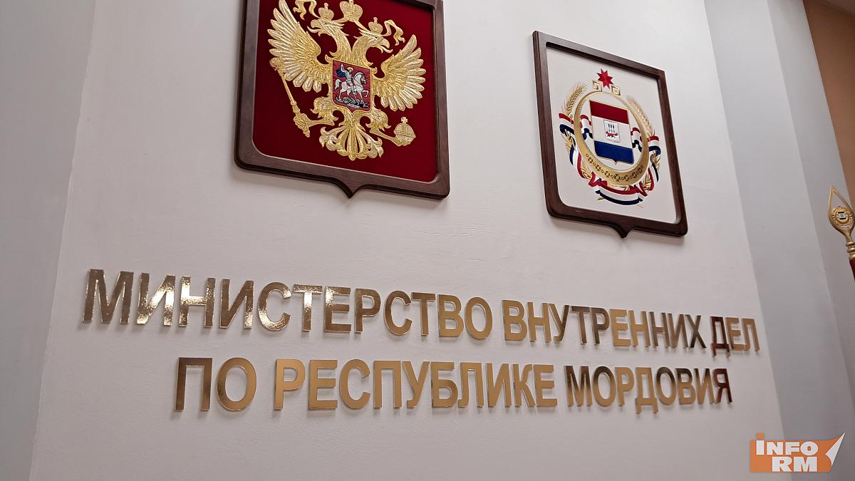 Студент из Пензенской области оставил без денег дедушку из Мордовии