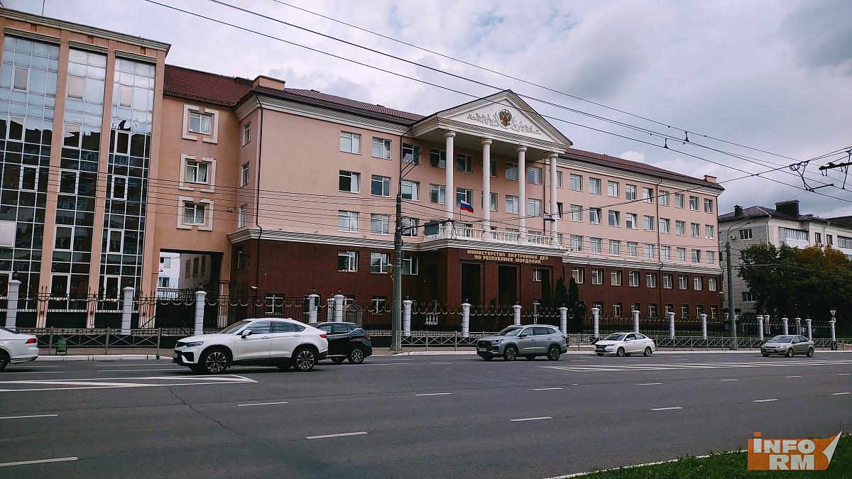 В Мордовии помощник машиниста выращивал дома наркотики