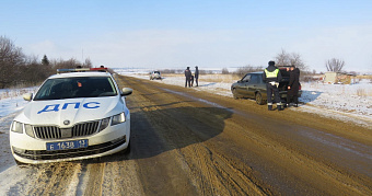 Парень в Мордовии прокатил инспектора ДПС на крыше машины и отправился в колонию 