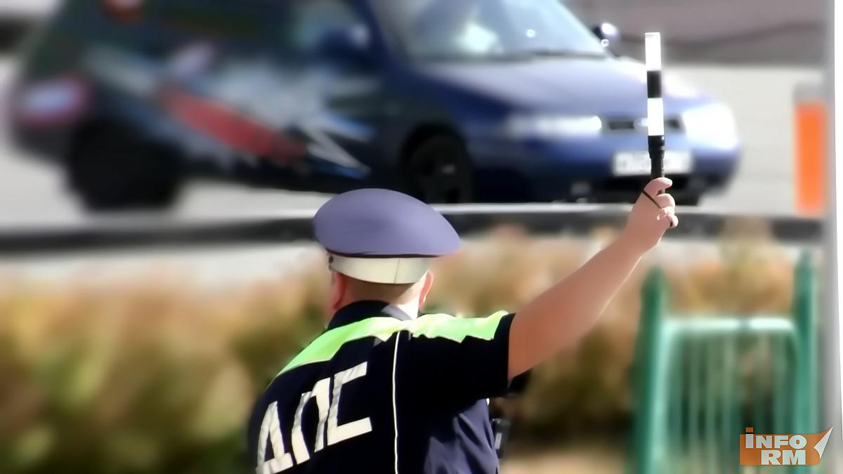 В Мордовии госавтоинспектору предложили взятку в валюте