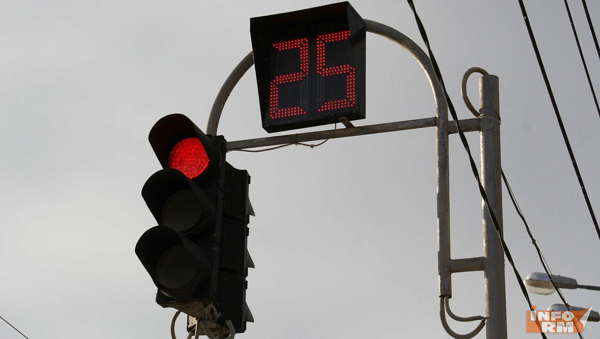 На повороте к аэропорту в Саранске отключат светофор На повороте к аэропорту в Саранске отключат светофор