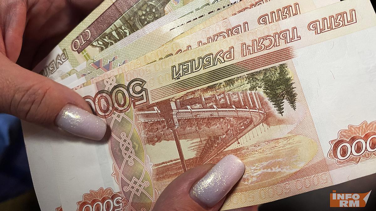 В Мордовии лишённая прав автоледи пыталась дать взятку сотруднику ДПС