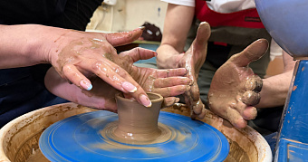 Для молодёжи в Мордовии устроили мастер-класс по гончарному делу 