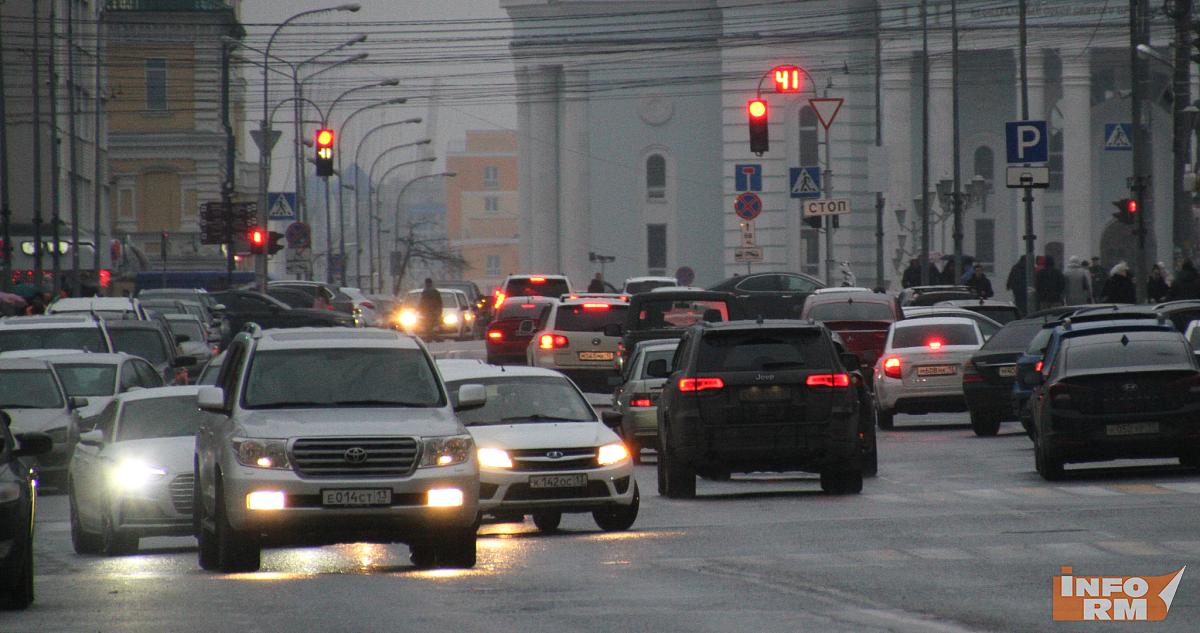 За слишком яркие фары в Мордовии оштрафовали больше 70 водителей 