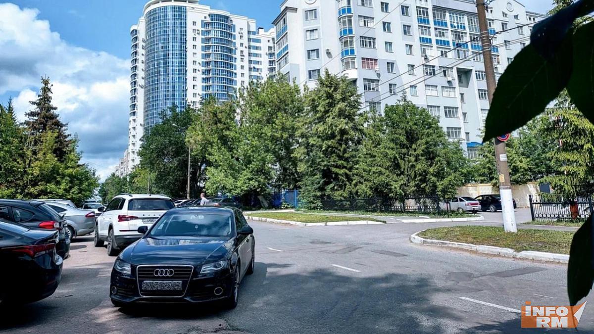 В России могут ввести штрафы за «иранскую тонировку»
