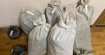 У трёх друзей в Мордовии оперативники нашли несколько мешков наркотиков 