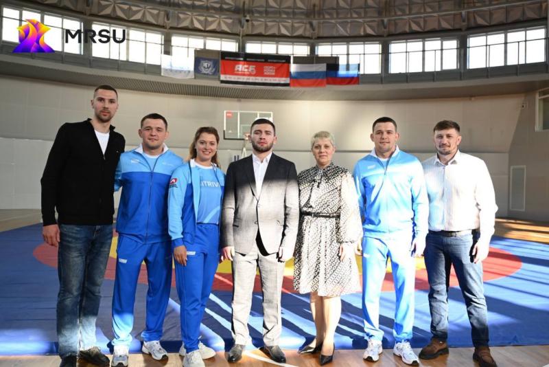 Братья Сурковы из Мордовии провели мастер-класс на фестивале боевых искусств в Мариуполе
